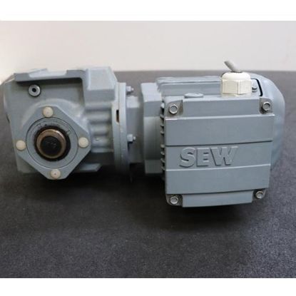 Picture of Motor giảm tốc SEW Eurodrive 0.37 kw SAF37DRS71S4